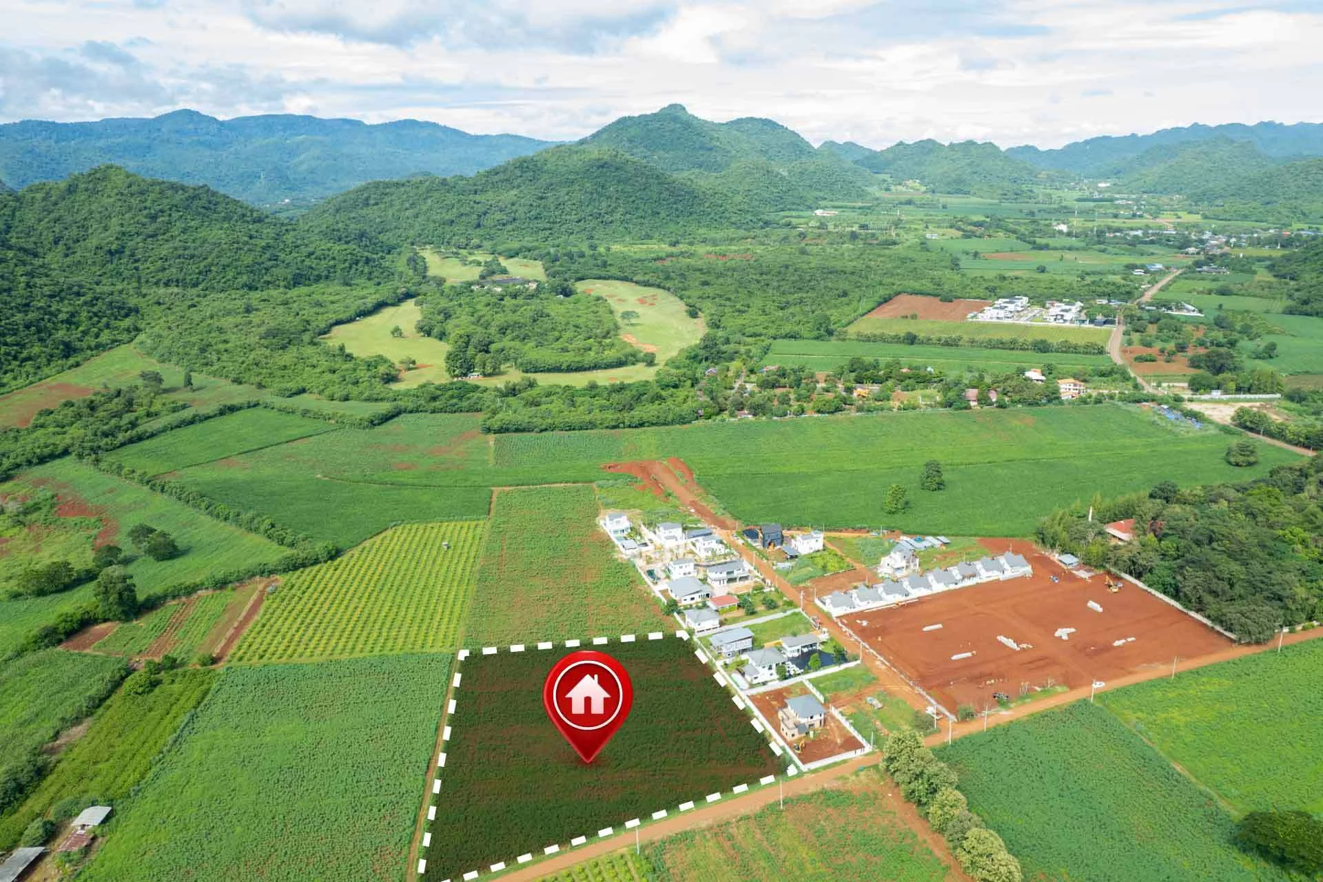 Image of the Qutub valley plot location.